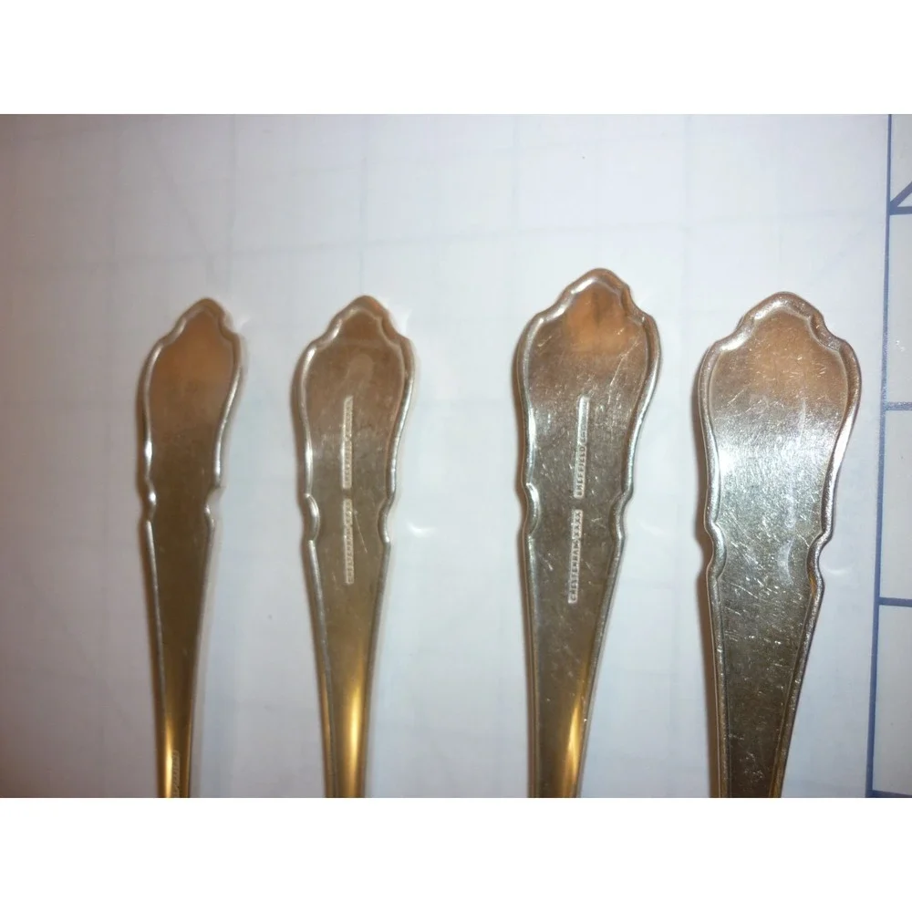 Set of 4 Sheffield England Silverplate Dinner Forks Cheltenham‎